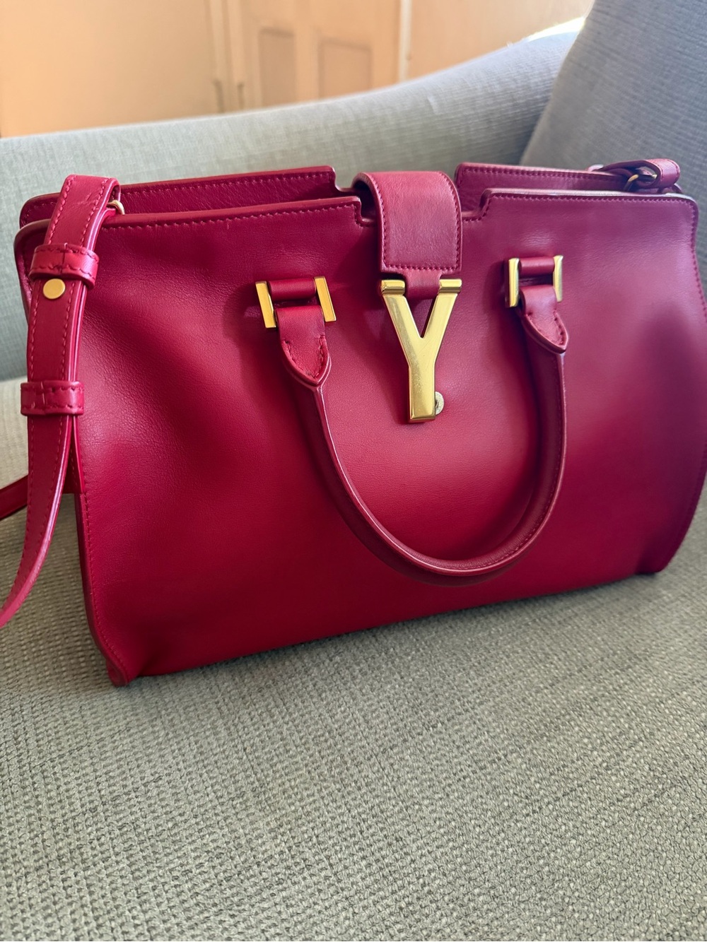 Yves Saint Laurent Cabas Y Leather Satchel
